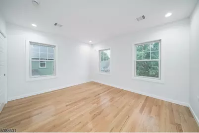 107 N Fullerton Ave, Montclair, NJ 07042 - Photo 11