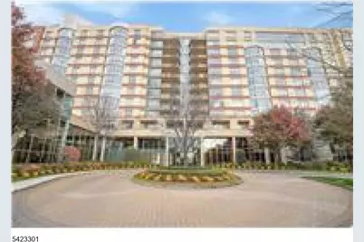 8100 River Rd #209, North Bergen Twp., NJ 07047 - Photo 29