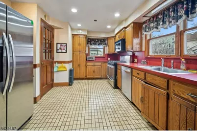 158 Palisade Rd, Elizabeth, NJ 07208 - Photo 11