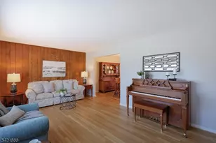 22 Maynard Rd, Franklin Township, NJ 08873 - Photo 15