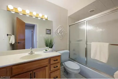 22 Maynard Rd, Franklin Township, NJ 08873 - Photo 41