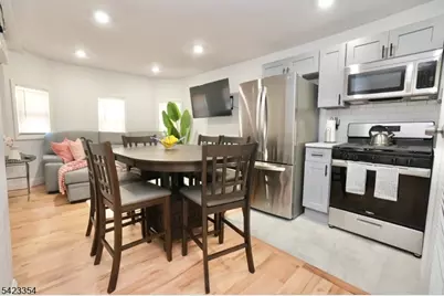189 Summit Cross, Rutherford, NJ 07070 - Photo 23