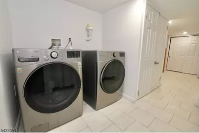 189 Summit Cross, Rutherford, NJ 07070 - Photo 23