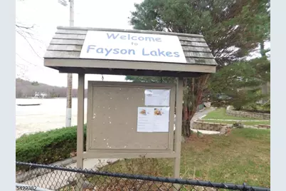 48 Lakeside Trl, Kinnelon, NJ 07405 - Photo 31