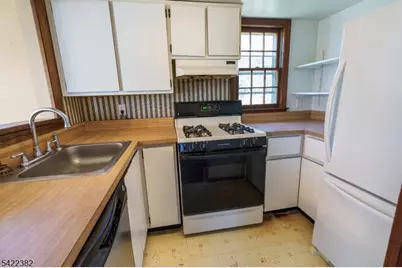 48 Lakeside Trl, Kinnelon, NJ 07405 - Photo 15