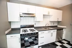 1130 Valley Rd, Wayne, NJ 07470 - Photo 15