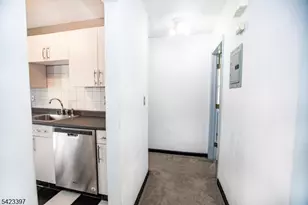 1130 Valley Rd, Wayne, NJ 07470 - Photo 27