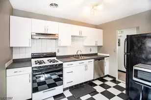 1130 Valley Rd, Wayne, NJ 07470 - Photo 3