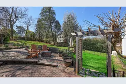 67 Madison St, Long Hill Township, NJ 07933 - Photo 27