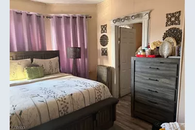 922 Grove St, Irvington, NJ 07111 - Photo 3