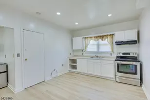 1132 W 3rd St, Plainfield, NJ 07063 - Photo 9