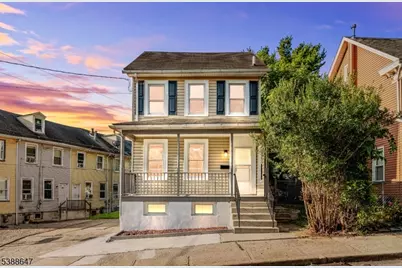 330 Chambers St, Phillipsburg, NJ 08865 - Photo 1