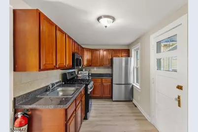 330 Chambers St, Phillipsburg, NJ 08865 - Photo 13