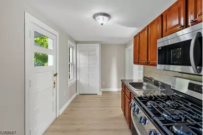 330 Chambers St, Phillipsburg, NJ 08865 - Photo 15