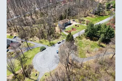 13 Bridge Hollow Rd, Tewksbury Township, NJ 07830 - Photo 3