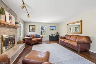 13 Bridge Hollow Rd, Tewksbury Township, NJ 07830 - Photo 19