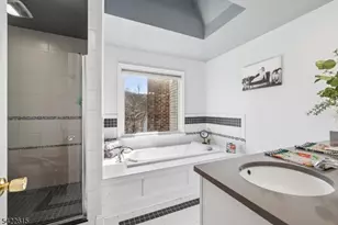 13 Bridge Hollow Rd, Tewksbury Township, NJ 07830 - Photo 27