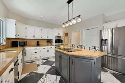 37 Hidden Glen Dr, Sparta Township, NJ 07871 - Photo 11