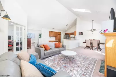 5 Bramble Ct, Hardyston Township, NJ 07419 - Photo 3