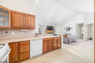 5 Bramble Ct, Hardyston Township, NJ 07419 - Photo 11