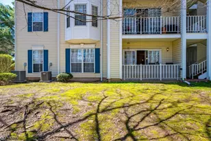 95 Sapphire Ln, Franklin Township, NJ 08823 - Photo 13