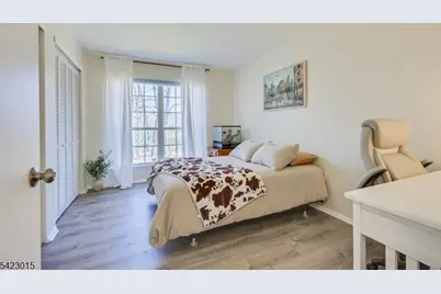 95 Sapphire Ln, Franklin Township, NJ 08823 - Photo 11