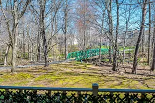 95 Sapphire Ln, Franklin Township, NJ 08823 - Photo 15