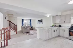 11 Alerica Ln, Franklin Township, NJ 08873 - Photo 15