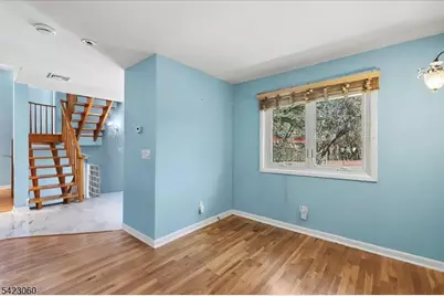 376 Kenwood St #9, Englewood, NJ 07631 - Photo 5