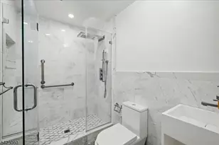 376 Kenwood St, Englewood, NJ 07631 - Photo 23