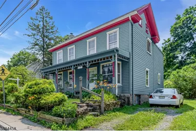 135 Main St, Hampton Boro, NJ 08827 - Photo 3