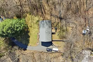 12 Pleasant View Dr, West Milford, NJ 07480 - Photo 25