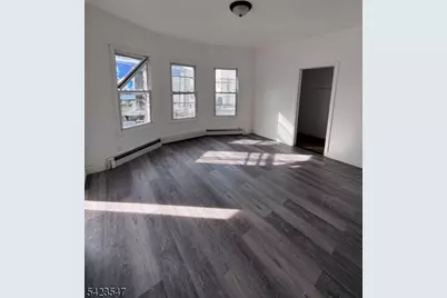 9 Sparrow St, Paterson, NJ 07524 - Photo 7