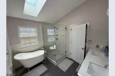 2 Sapphire Ln, Franklin Township, NJ 08823 - Photo 17