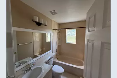 2 Sapphire Ln, Franklin Township, NJ 08823 - Photo 19