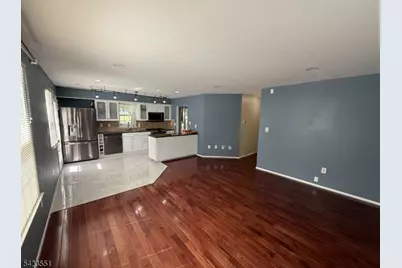 2 Sapphire Ln, Franklin Township, NJ 08823 - Photo 9