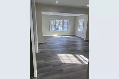 22 Cross St, Union Township, NJ 07088 - Photo 3