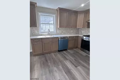 22 Cross St, Union Township, NJ 07088 - Photo 1