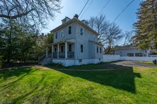 38 Claremont Ave, Montclair, NJ 07042 - Photo 3