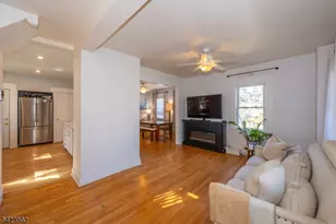 38 Claremont Ave, Montclair, NJ 07042 - Photo 5