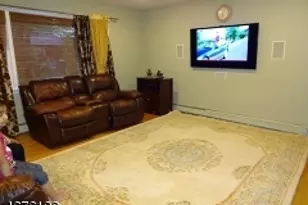 11 Laurelton Rd, Parsippany, NJ 07054 - Photo 3