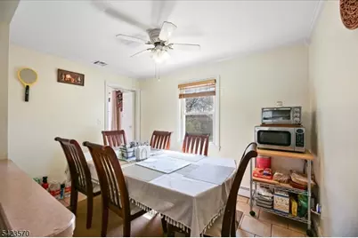 439 Fairview Ave, Woodbridge Township, NJ 07067 - Photo 9