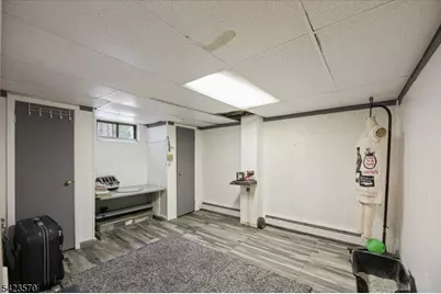 439 Fairview Ave, Woodbridge Township, NJ 07067 - Photo 27