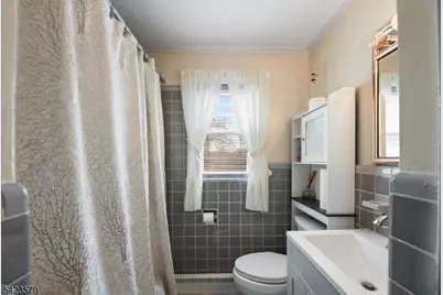 439 Fairview Ave, Woodbridge Township, NJ 07067 - Photo 13