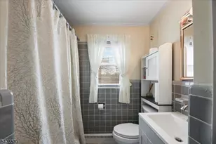 439 Fairview Ave, Woodbridge Township, NJ 07067 - Photo 13