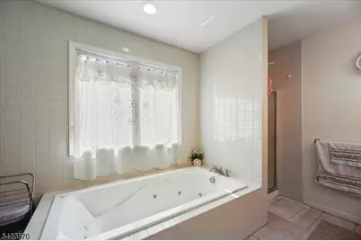 439 Fairview Ave, Woodbridge Township, NJ 07067 - Photo 11