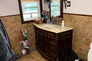 113 Vine St, Roselle, NJ 07203 - Photo 11
