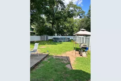 113 Vine St, Roselle, NJ 07203 - Photo 3