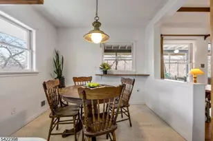 27 Middle Rd, Bloomingdale, NJ 07403 - Photo 15