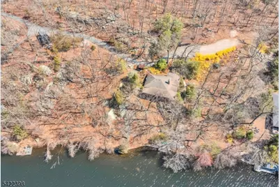 27 Middle Road, Bloomingdale, NJ 07403 - Photo 17